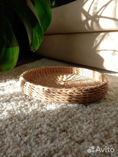 Плетеный поднос