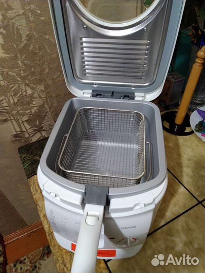 Фритюрница новая