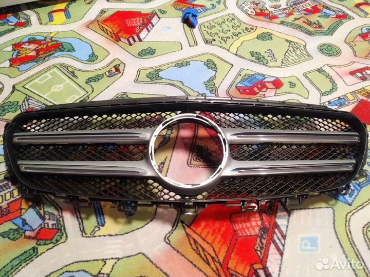 Решетка радиатора Mercedes W213