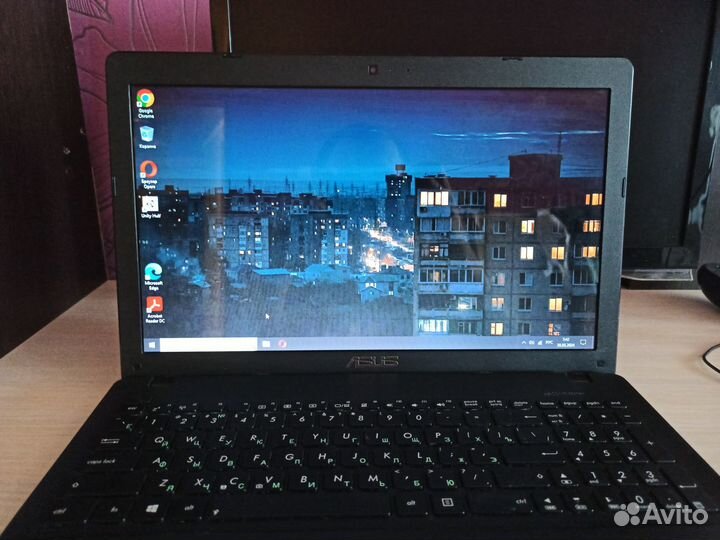Ноутбук Asus X552C