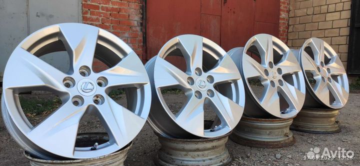 Оригинальные литые диски R17 5*114.3 Toyota, Lexus