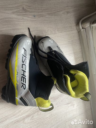 Лыжные ботинки