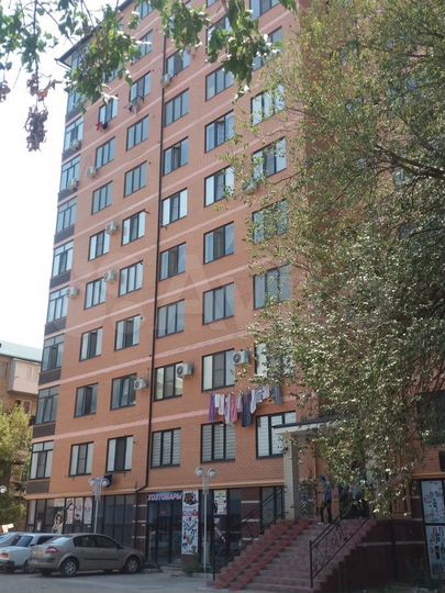 3-к. квартира, 118 м², 1/10 эт.
