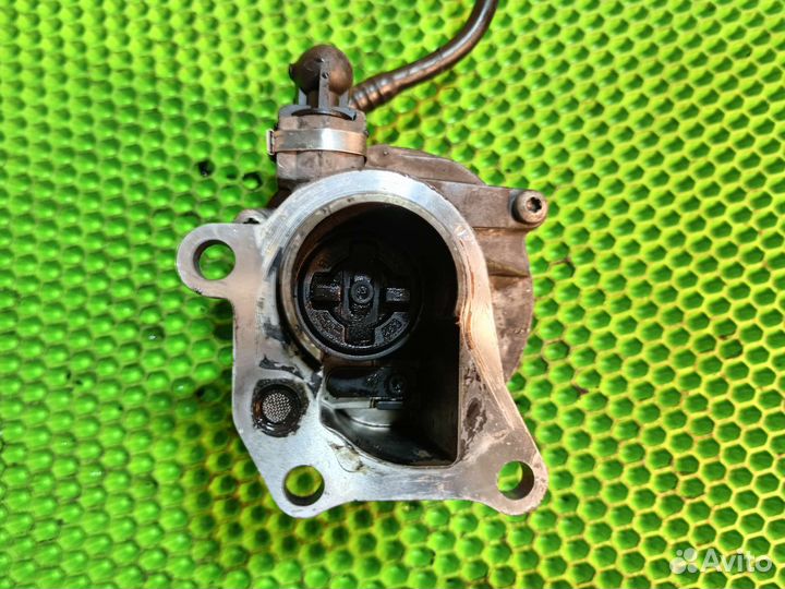 Насос вакуумный Suzuki Vitara