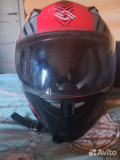 Шлем на мото спорт