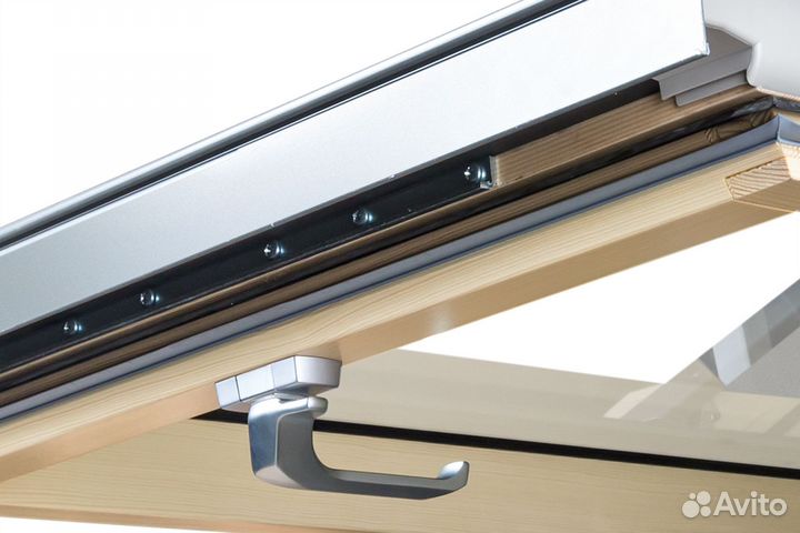 Мансардное окно Fakro FTP-V U4 двухкамерное