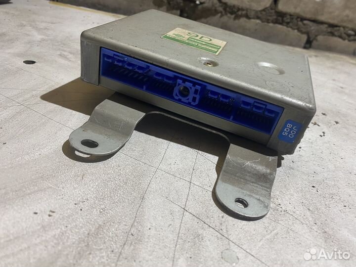 Блок управления двигателем Nissan Pulsar N15