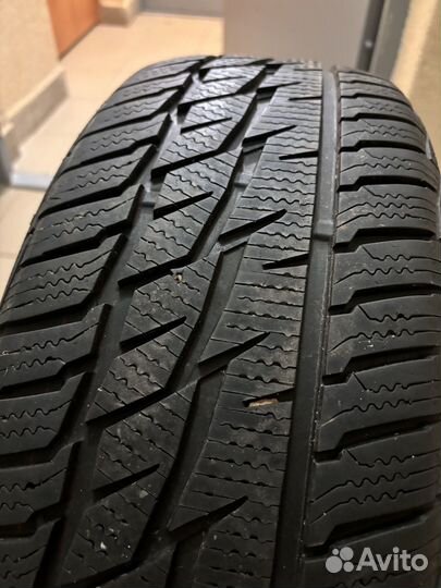 Matador MP 92 Sibir Snow 215/60 R17 96H