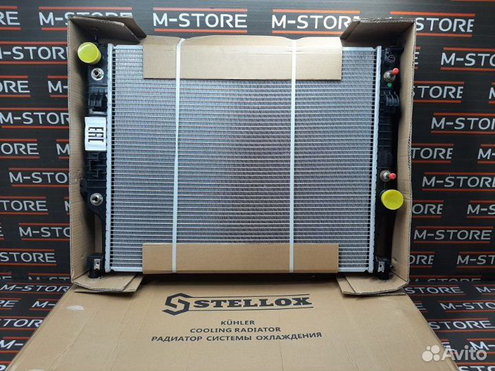 Радиатор двс Mercedes-Benz M-Class W164 272