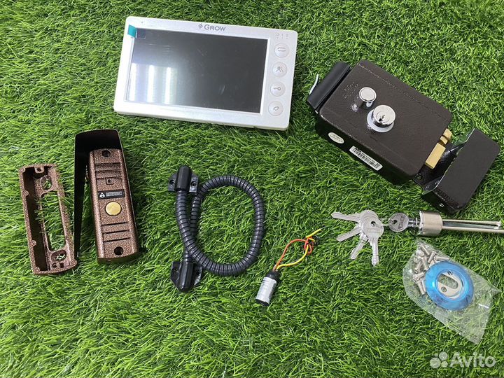 Видео домофон комплект