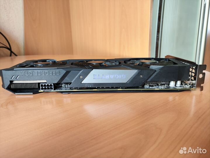 Видеокарта Gigabyte GTX 1660 super (3 вентилятора)