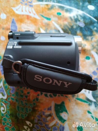 Видеокамера Sony DCR-HC48E