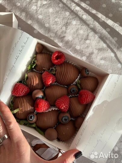 Набор клубники в шоколаде