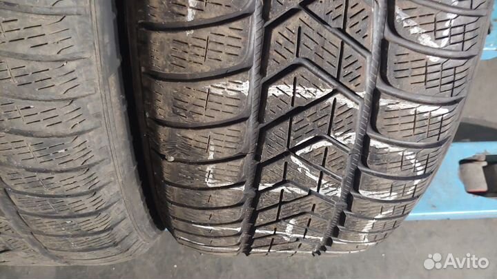 Pirelli Scorpion Winter 255/55 R19 107V