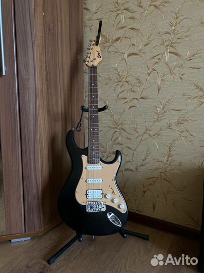 Электро-гитара Cort G110