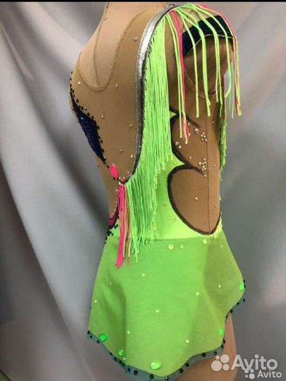 Купальник для худ.гимнастики новый. Аренда