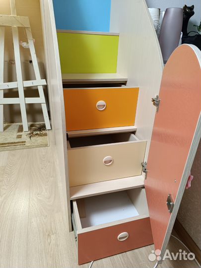 Мебель в детскую с домиком