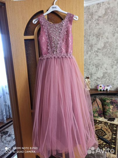 Вечернее платье