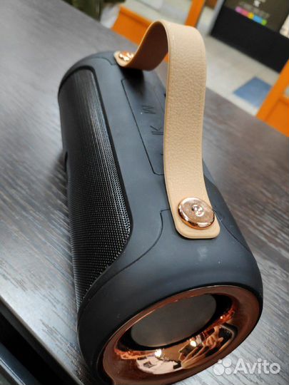 Портативная колонка