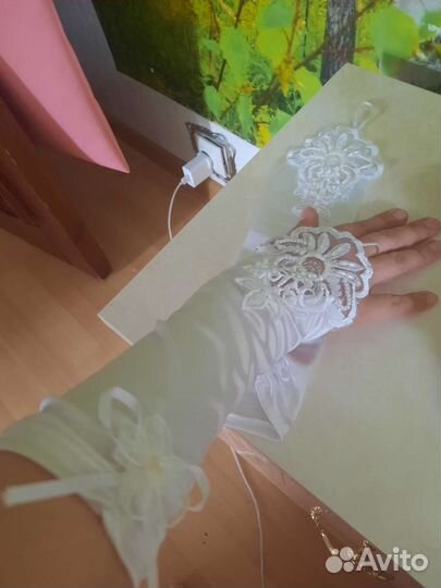 Перчатки свадебные