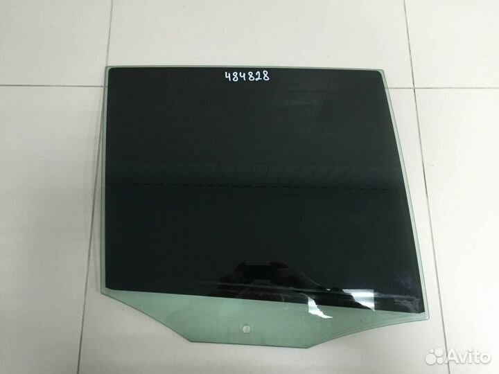 Стекло двери задней правой Volkswagen Tiguan 5N2 2