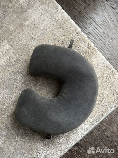 Подушка для путешествий