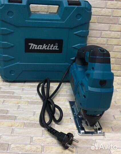 Лобзик Makita 1180W с лазерной наводкой