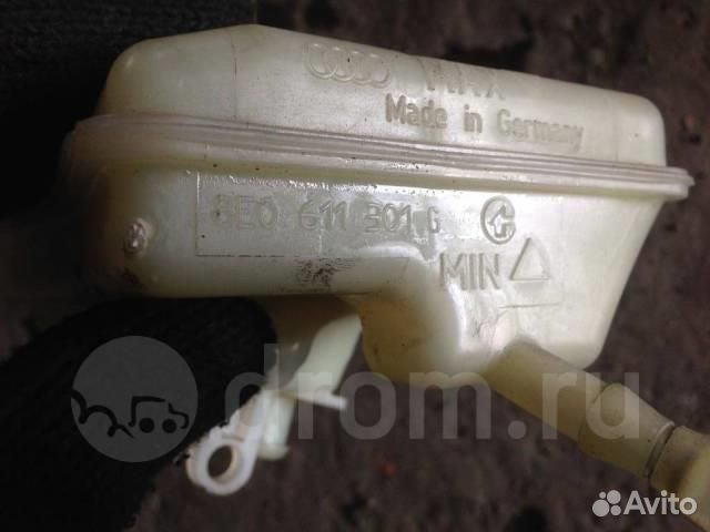 Бачок главного тормозного цилиндра Audi A4 (B7) 2