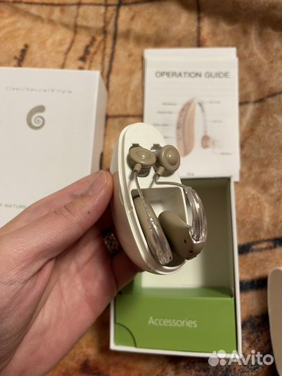 Слуховой аппарат новый левый и правый