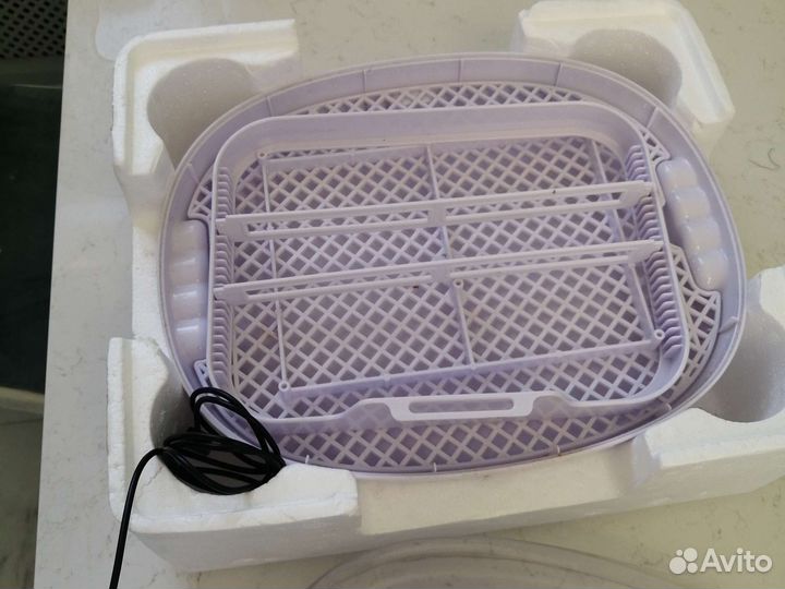 Инкубатор бу на 12 яиц, требуется ремонт