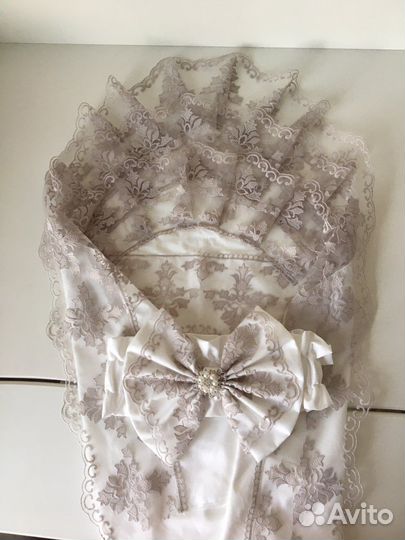 Уголок и бант на выписку