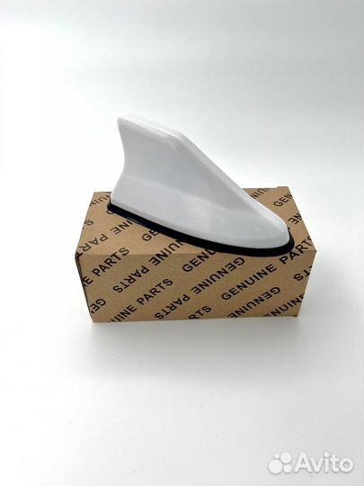 Антенна плавник Белый 040