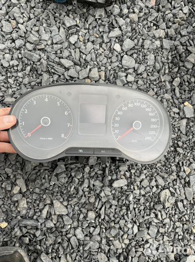 Щиток приборов volkswagen polo автомат