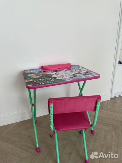 Детский стол и стул