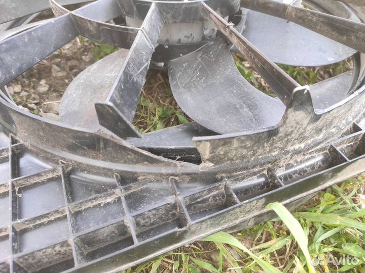 Диффузор радиатора Volkswagen Polo лифтбек 1.6