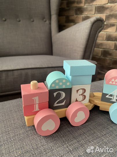 Паровоз деревянный