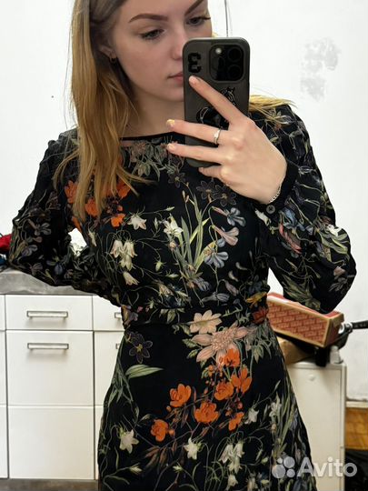 Платье женское