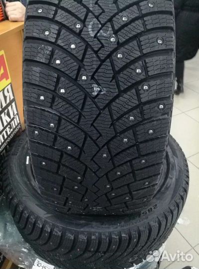 Pirelli Scorpion Ice Zero 2 285/40 R22 110H