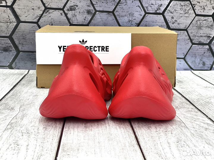 Adidas Yeezy Foam Runner Vermillion