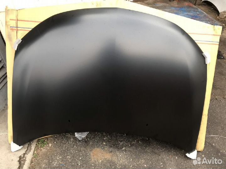 Капот на mitsubishi outlander xl