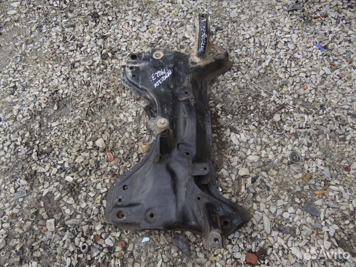 Балка подмоторная (подрамник) Peugeot 206 1998