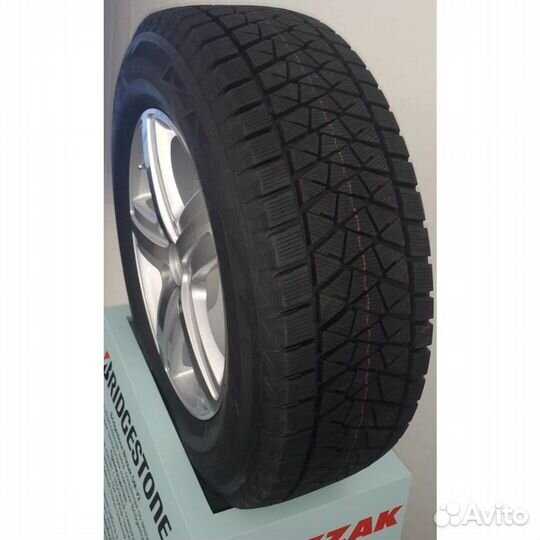 Bridgestone Blizzak DM-V2 255/50 R20 109T