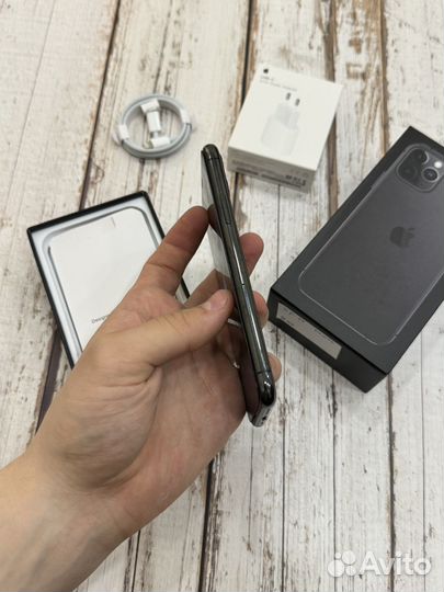 iPhone 11 Pro, 64 ГБ