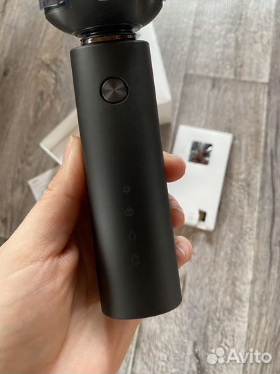 Бритва Xiaomi electric shaver