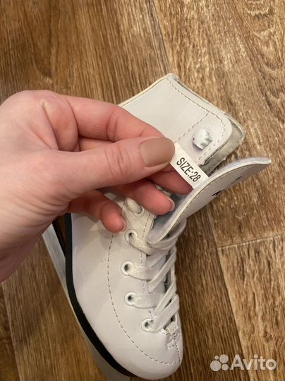 Коньки фигурные