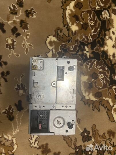 Магнитолла