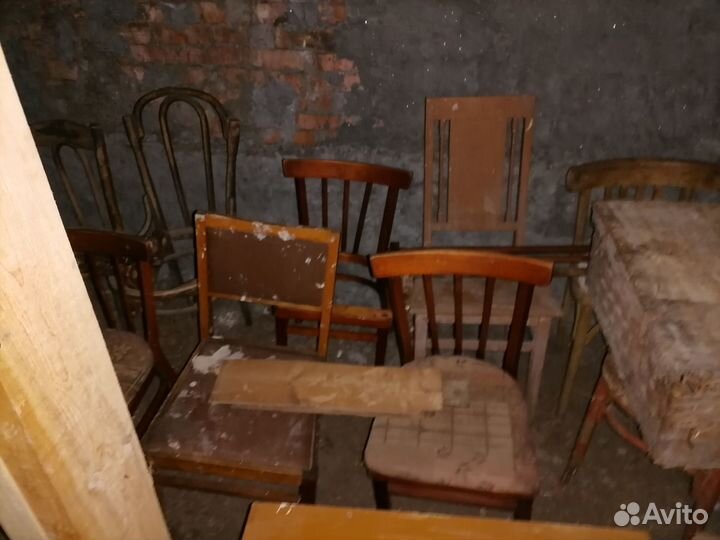 Антикварные стулья