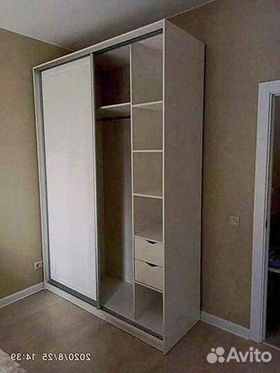 Шкаф в прихожую