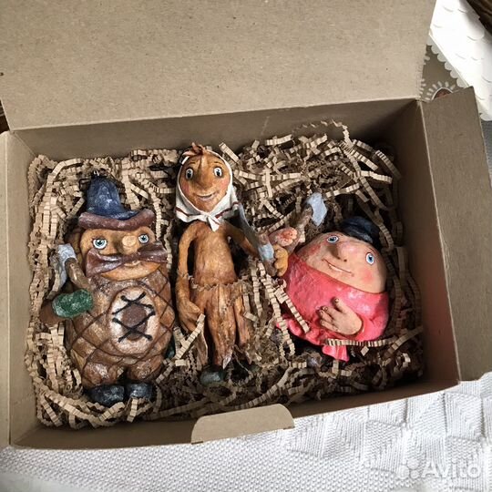 Ватная елочная игрушка Три дровосека