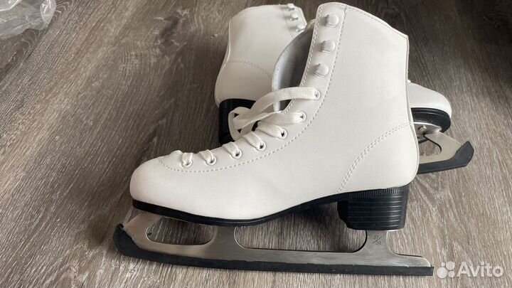Коньки женские 37/38
